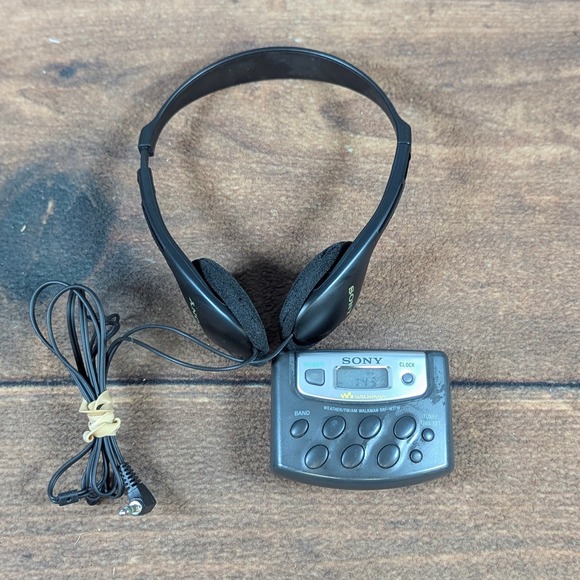 Sony Walkman SRF-M37V Weather Radio FM AM Headphone Portable Pocket - Picture 1 of 7